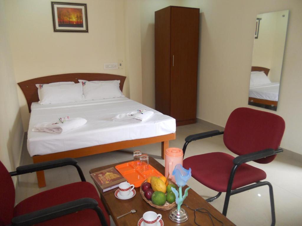 Kek Accommodation Chennai Exterior photo