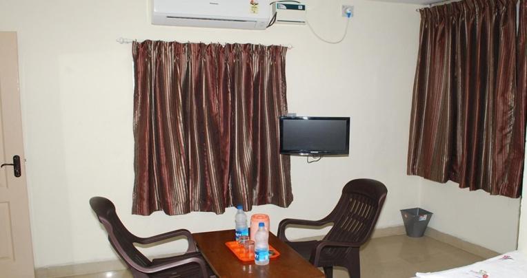 Kek Accommodation Chennai Room photo