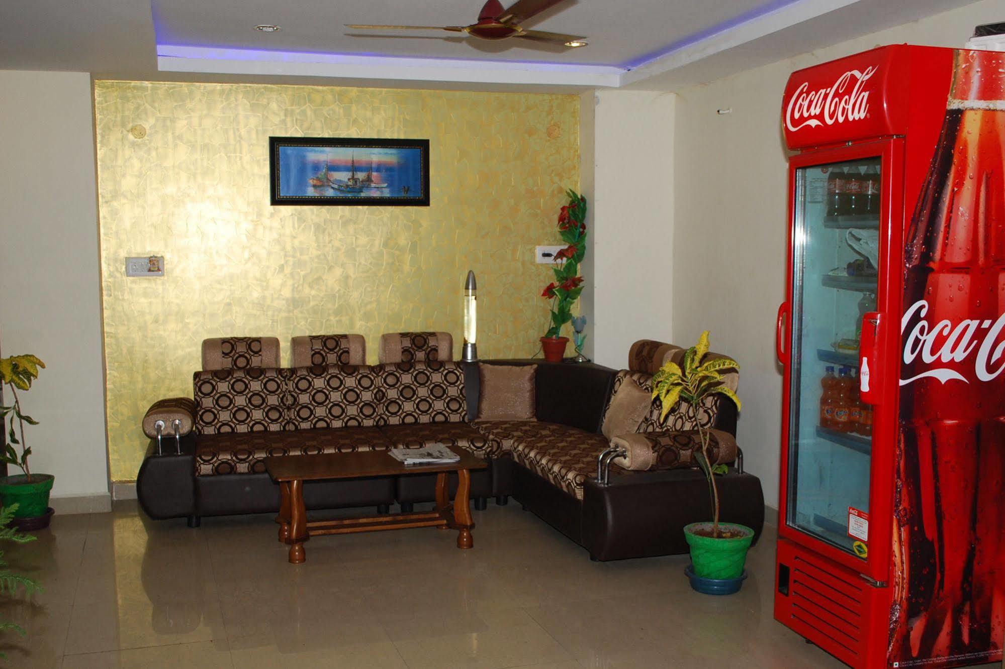 Kek Accommodation Chennai Exterior photo